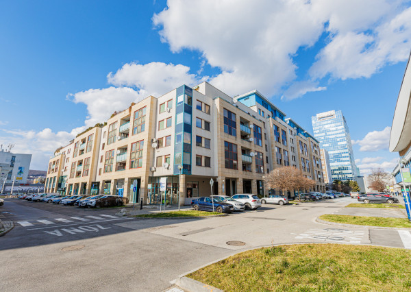 Rezervované - Veľký 4-izbový byt  – Vajnorská, BA