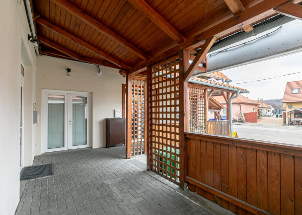 Komerčný priestor 93m2 s mnohofunkčným využitím v polyf.dome