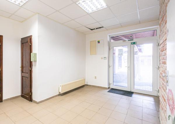 Komerčný priestor 93m2 s mnohofunkčným využitím v polyf.dome