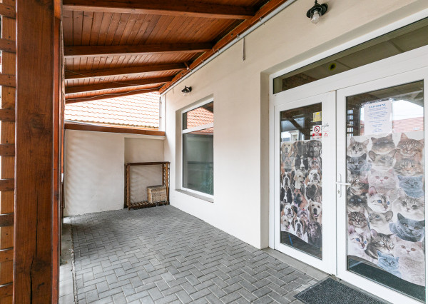 PRENAJATÉ- Komerčný priestor 93m2 s mnohofunkčným využitím.