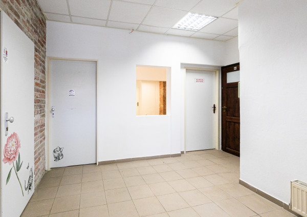 PRENAJATÉ- Komerčný priestor 93m2 s mnohofunkčným využitím.