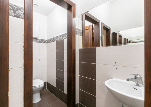 PRENAJATÉ- Komerčný priestor 93m2 s mnohofunkčným využitím.