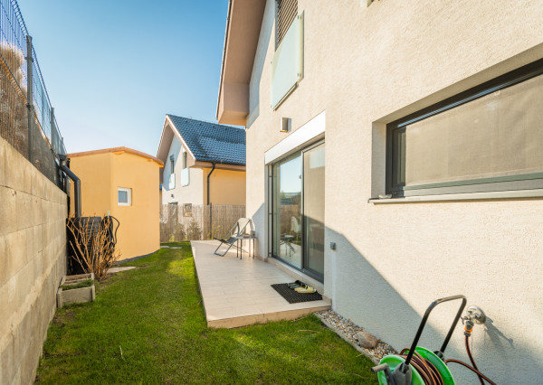 Na predaj moderný 4-izbový rodinný dom v Stupave