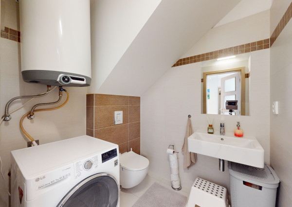 Na predaj moderný 4-izbový rodinný dom v Stupave