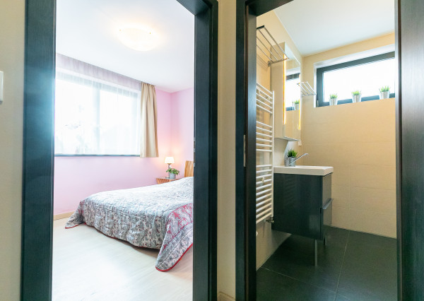 PRAKTICKÝ 5izb-rod.dom s bazénom v obľúbenej časti Malaciek.