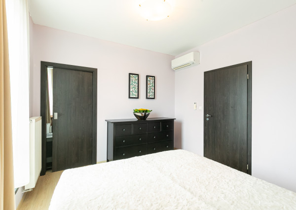 PRAKTICKÝ 5izb-rod.dom s bazénom v obľúbenej časti Malaciek.