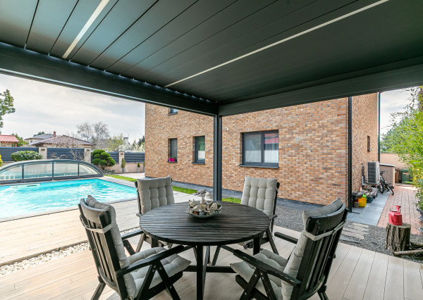 PRAKTICKÝ 5izb-rod.dom s bazénom v obľúbenej časti Malaciek.