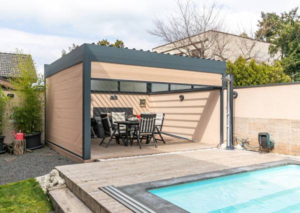 PRAKTICKÝ 5izb-rod.dom s bazénom v obľúbenej časti Malaciek.