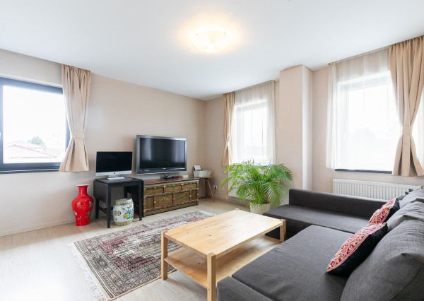 PRAKTICKÝ 5izb-rod.dom s bazénom v obľúbenej časti Malaciek.