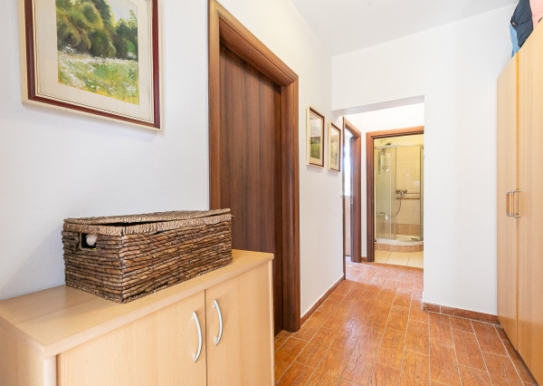 PREDANÉ-rod.dom s krásnym pozemkom v TOP tichej lokalite.