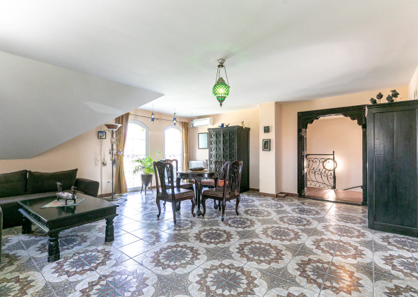 PREDANÉ-rod.dom s krásnym pozemkom v TOP tichej lokalite.