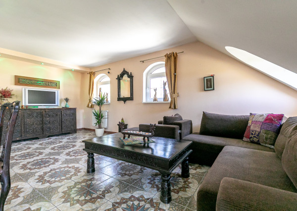 PREDANÉ-rod.dom s krásnym pozemkom v TOP tichej lokalite.