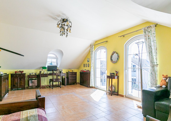 PREDANÉ-rod.dom s krásnym pozemkom v TOP tichej lokalite.