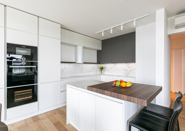 PRENAJATÉ - ZUCKERMANDEL-3 izb.byt 100m2 + loggia, parking.