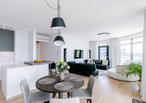 PRENAJATÉ - ZUCKERMANDEL-3 izb.byt 100m2 + loggia, parking.