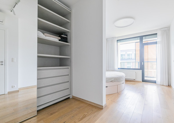 PRENAJATÉ - ZUCKERMANDEL-3 izb.byt 100m2 + loggia, parking.