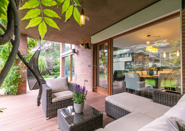 PREDANÉ - 6 izb.rodinný dom s bazénom, TOP záhradou-ZB.