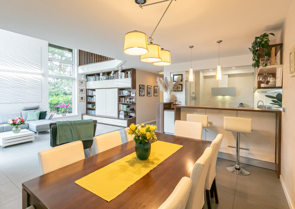 PREDANÉ - 6 izb.rodinný dom s bazénom, TOP záhradou-ZB.