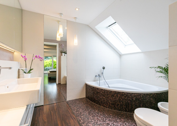 PREDANÉ - 6 izb.rodinný dom s bazénom, TOP záhradou-ZB.