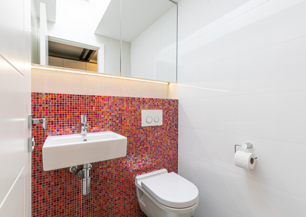 PREDANÉ - 6 izb.rodinný dom s bazénom, TOP záhradou-ZB.