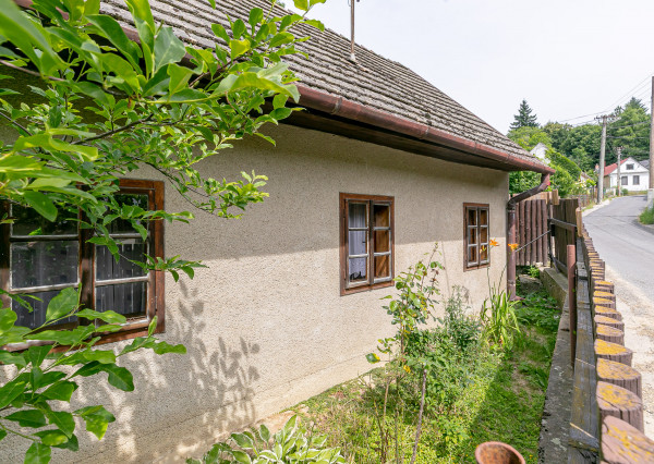 REZERVOVANÉ-rod.dom v tesnej blízkosti lesa-BORINKA.