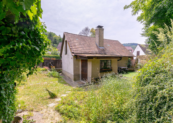 REZERVOVANÉ-rod.dom v tesnej blízkosti lesa-BORINKA.