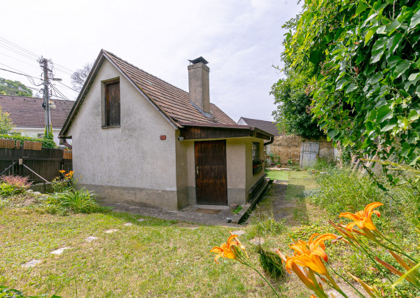 REZERVOVANÉ-rod.dom v tesnej blízkosti lesa-BORINKA.