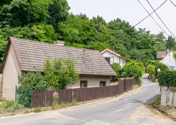 REZERVOVANÉ-rod.dom v tesnej blízkosti lesa-BORINKA.