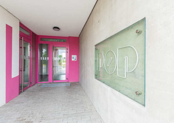 Šikovný zariadený 1i byt s balkónom v Slnečniciach POP