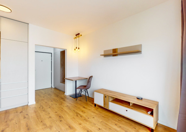 Šikovný zariadený 1i byt s balkónom v Slnečniciach POP