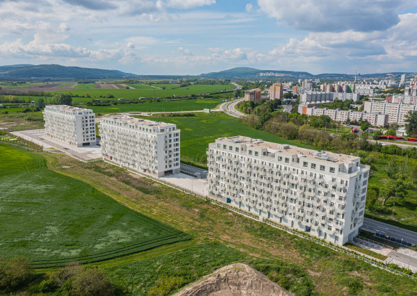 Šikovný zariadený 1i byt s balkónom v Slnečniciach POP