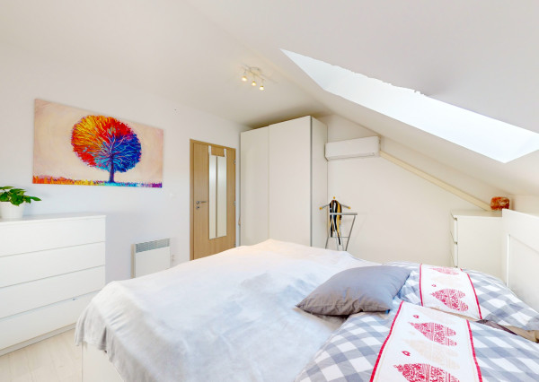 Na predaj priestranný 4-izbový dom v  Stupave