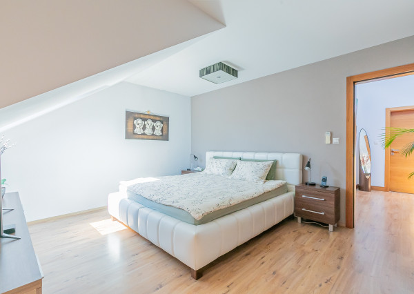 PREDANÉ- rod.dom v blízkosti Stupavského parku-ul.DUBOVÁ