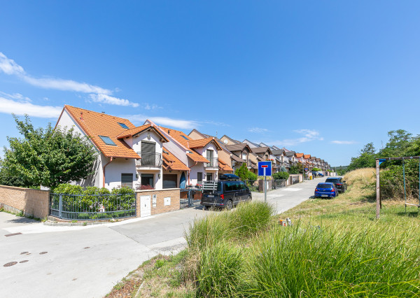 PREDANÉ- rod.dom v blízkosti Stupavského parku-ul.DUBOVÁ