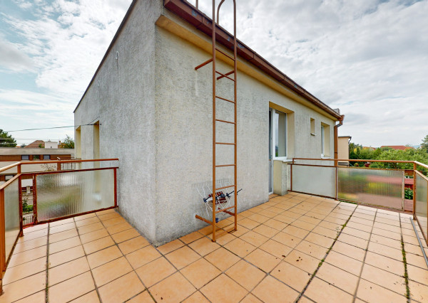 Pokojné bývanie vo Vajnoroch so záhradou