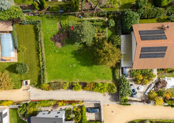 PREDANÉ, STAVEBNÝ POZEMOK 683m2 v tichej časti ZB.