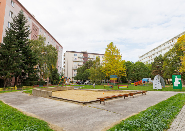 Predaj menšej garsónky s potenciálom - BA Nové mesto