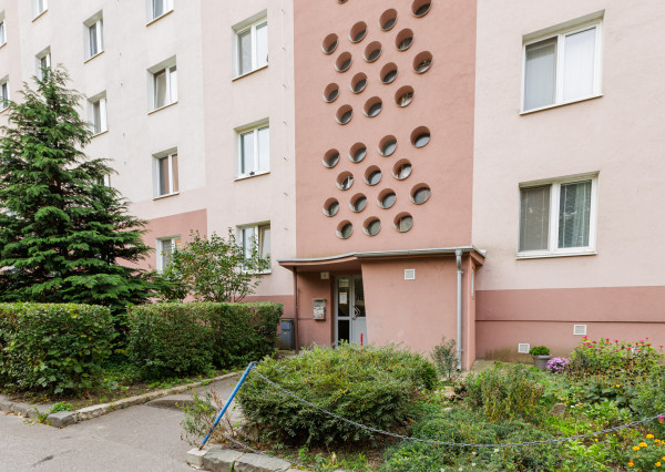 Predaj menšej garsónky s potenciálom - BA Nové mesto