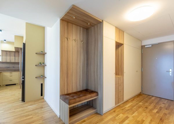 Úplne NOVÝ zariadený 3 izb.byt METROPOLIS + parking, pivnica.