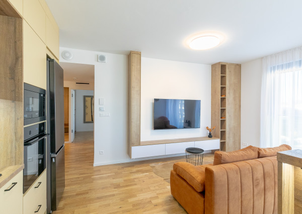 Úplne NOVÝ zariadený 3 izb.byt METROPOLIS + parking, pivnica.