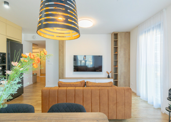 Úplne NOVÝ zariadený 3 izb.byt METROPOLIS + parking, pivnica.