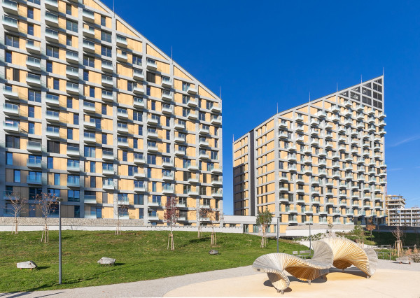 Úplne NOVÝ zariadený 3 izb.byt METROPOLIS + parking, pivnica.