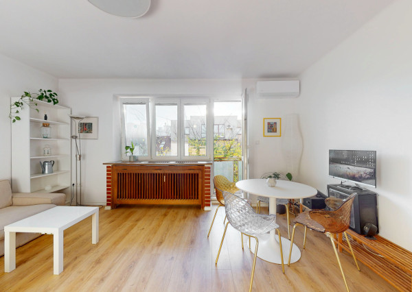 Predaj 2-izbový byt s veľkým balkónom, Lužická, Staré Mesto