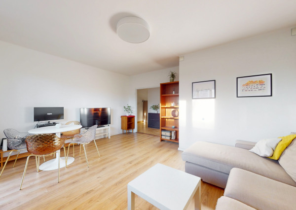 Predaj 2-izbový byt s veľkým balkónom, Lužická, Staré Mesto