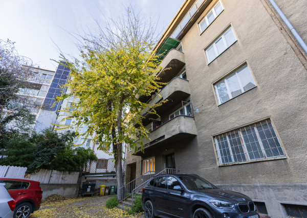 Predaj 2-izbový byt s veľkým balkónom, Lužická, Staré Mesto