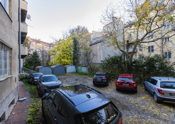 Predaj 2-izbový byt s veľkým balkónom, Lužická, Staré Mesto