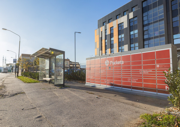 Predaj - moderne zariadená garzónka – Stará Vajnorská BA III