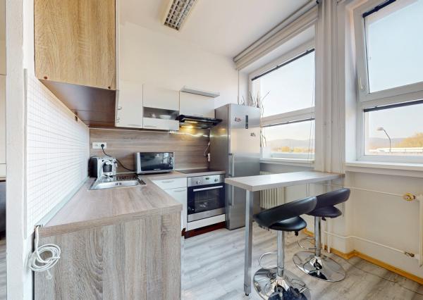 Predaj - moderne zariadená garzónka – Stará Vajnorská BA III