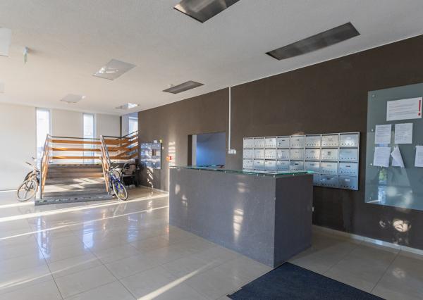 Predaj - moderne zariadená garzónka – Stará Vajnorská BA III