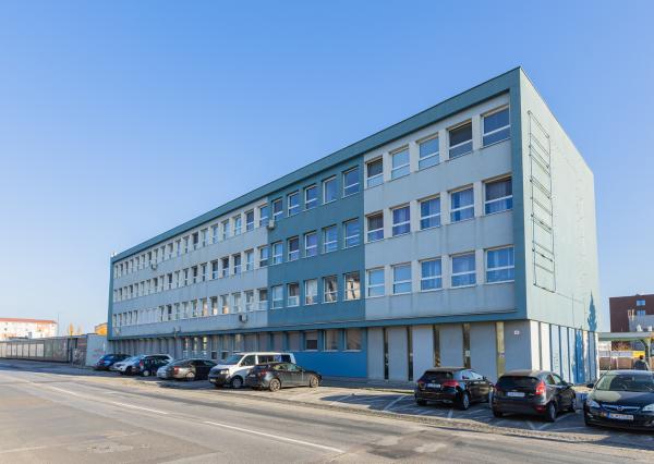 Predaj - moderne zariadená garzónka – Stará Vajnorská BA III